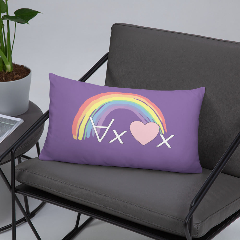 Love Everyone: Throw Pillow