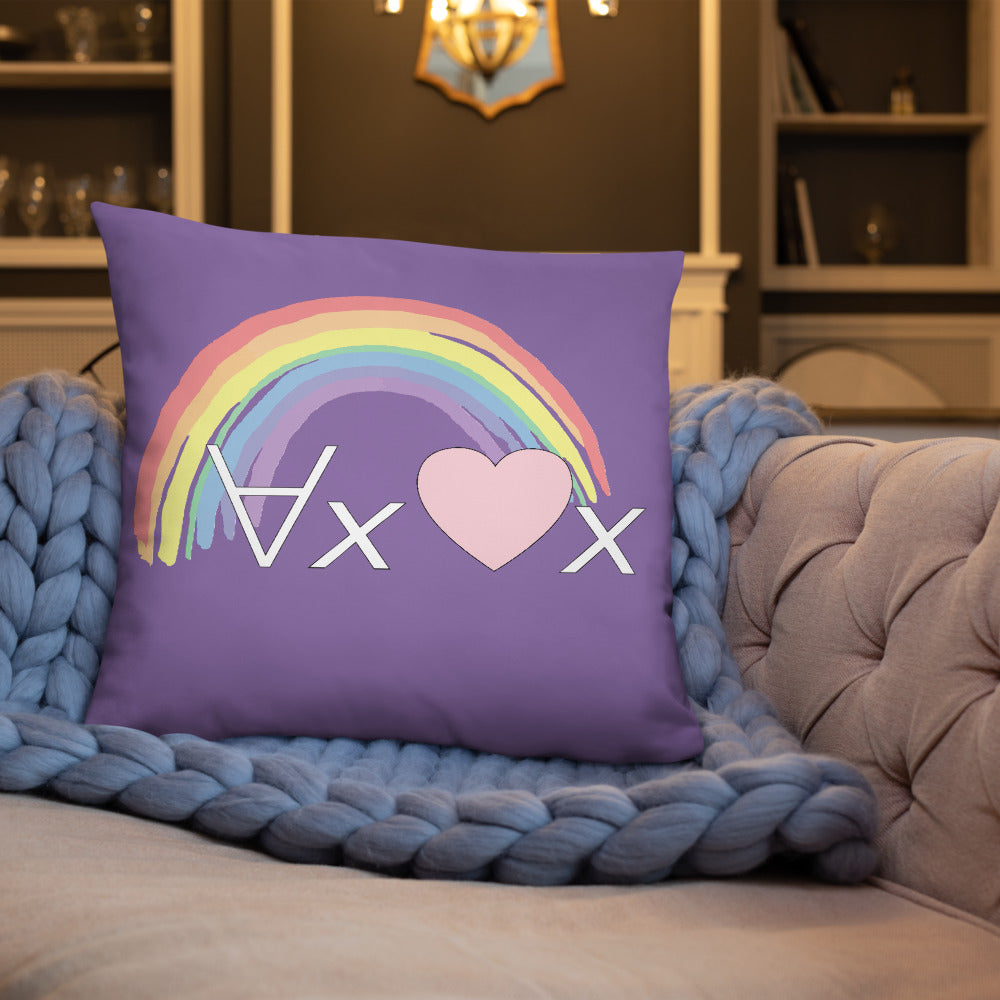 Love Everyone: Throw Pillow